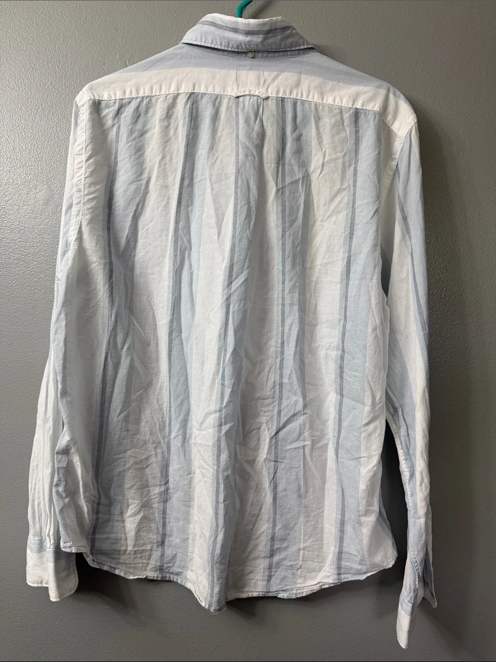 Todd Snyder long sleeve lightweight button down shirt